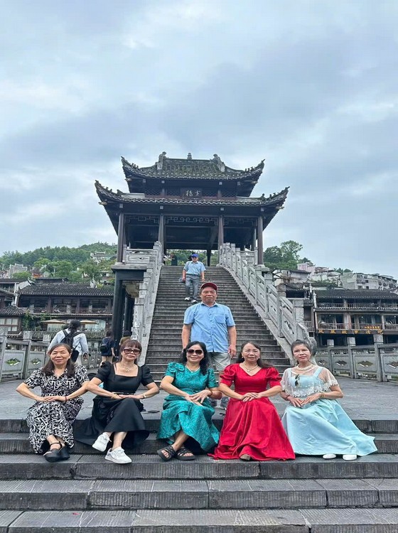 China Trip - Đoàn Trương Gia Giới, Phượng Hoàng Cổ Trấn khởi hành 20/6