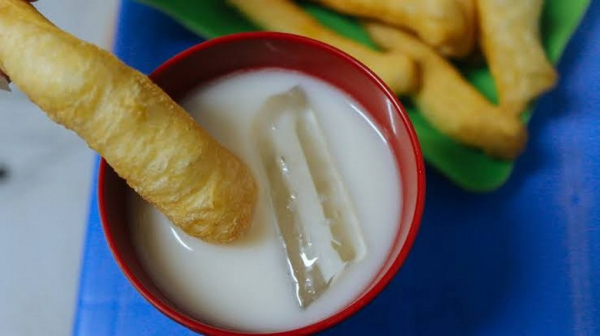 Ăn sáng kiểu Trung Quốc có gì? (cháo, bánh bao, sữa đậu nành, quẩy chiên...)