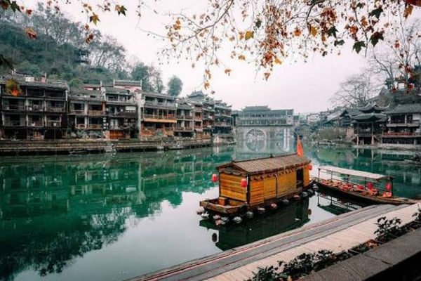 Ở Trương Gia Giới – Phượng Hoàng Cổ Trấn nên mua gì?