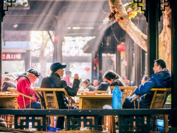 Tìm hiểu văn hóa quán trà Thành Đô: thưởng trà và ngắm nhịp sống 'thành phố chậm'