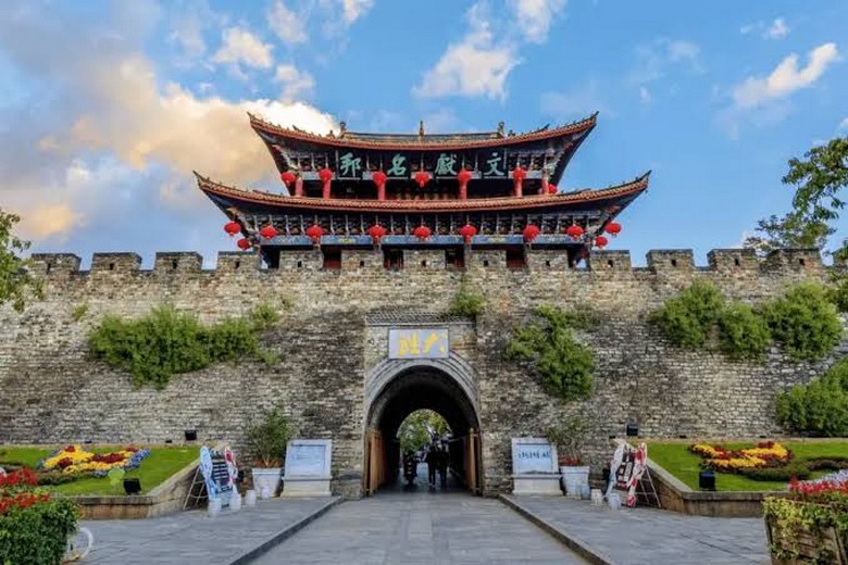 Hồng Hà, Bình Biên, Kiến Thủy, Hà Khẩu: Du lịch biên giới Vân Nam