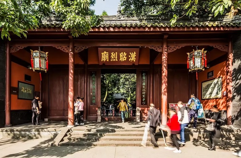 Phố cổ Cẩm Lý Thành Đô: Nên tham quan gì và ăn gì?