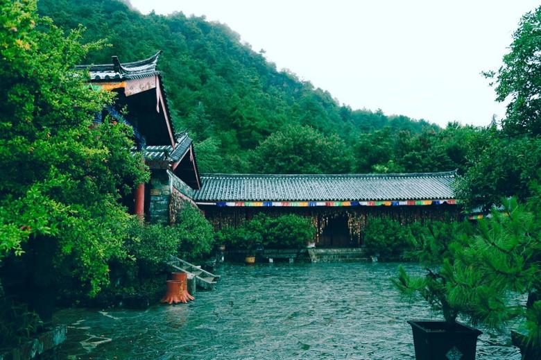 Ngọc Thủy Trại Lệ Giang: Làng nước của người Naxi có gì đáng xem?