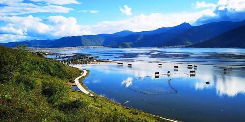 Hồ Napa Shangri-La: Kinh nghiệm ngắm hồ và thảo nguyên theo mùa
