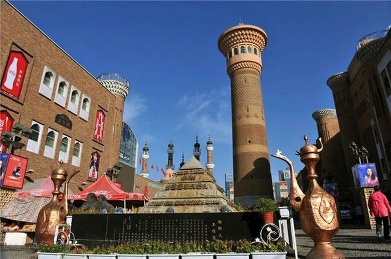 Urumqi có gì? Khám phá Đại Bazaar – khu chợ đậm chất Trung Á