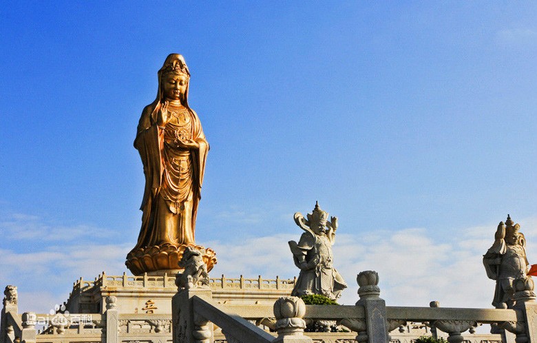 Du lịch tâm linh Trung Quốc: Nên thăm chùa và núi thiêng nào?