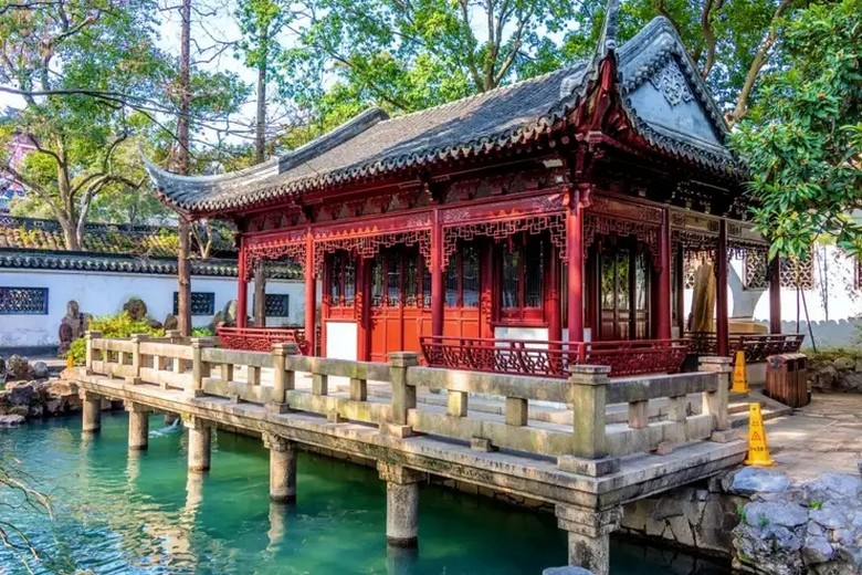 Miếu Thành Hoàng và Dự Viên Thượng Hải: Ăn gì, đi đâu trước?
