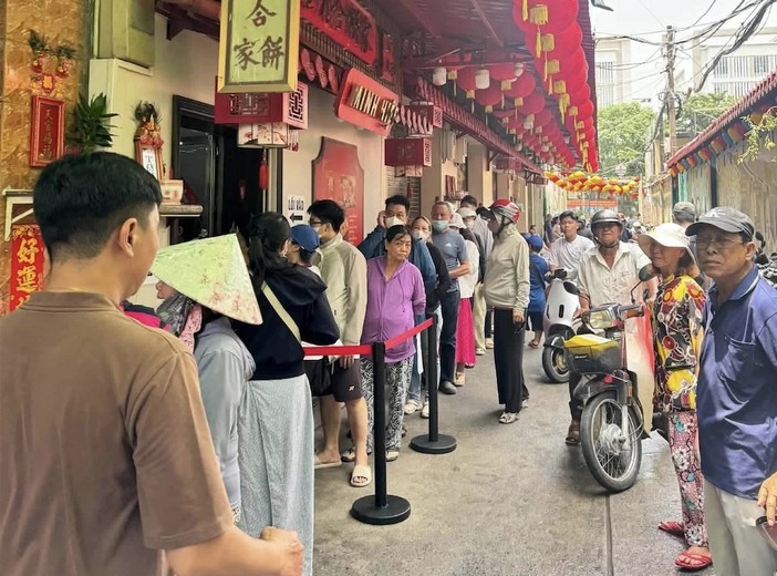 Miếu Thành Hoàng và Dự Viên Thượng Hải: Ăn gì, đi đâu trước?