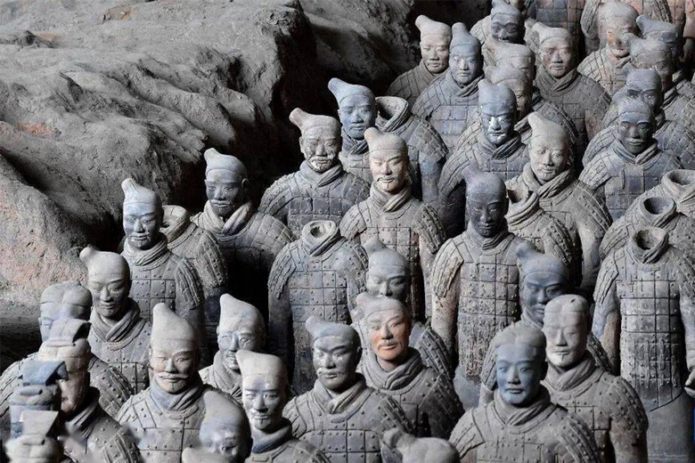 Khách đoàn Hà Nội tham quan Binh Mã Dũng tại Tây An