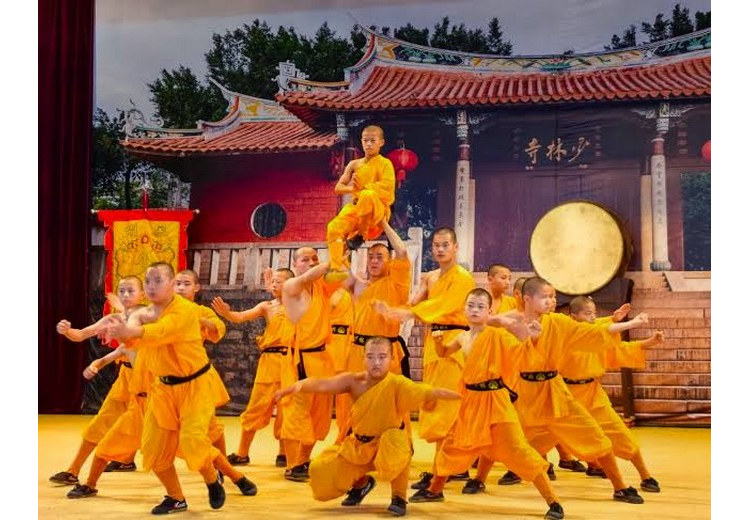 Buổi biểu diễn võ thuật của tăng nhân tại Võ Thuật Quán
