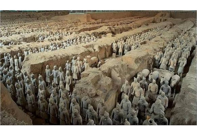 Đội quân đất nung trong hầm khai quật ở Tây An