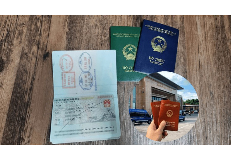 Khách chuẩn bị hộ chiếu, vé và hành lý trước chuyến đi Thành Đô, Cửu Trại Câu