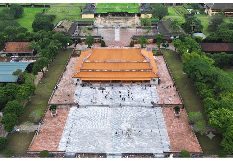 Sân rộng phía trước Điện Thái Hòa, nơi bá quan văn võ tập trung trong các dịp đại lễ