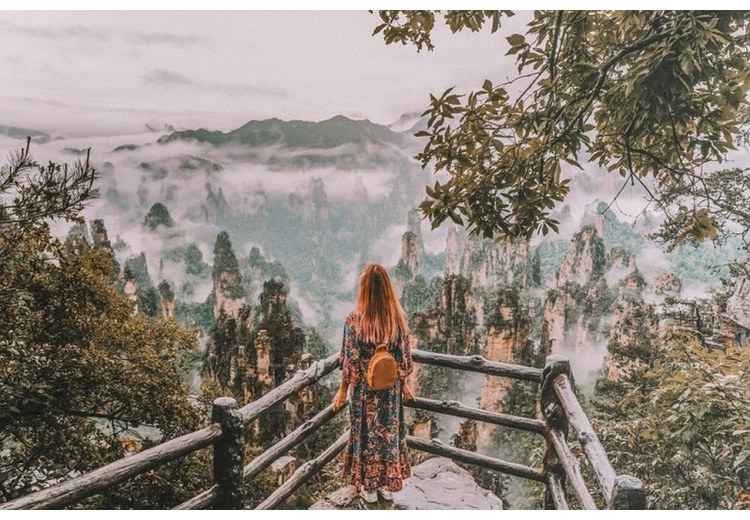 Trang phục ba lớp phù hợp cho mùa xuân ở Trương Gia Giới